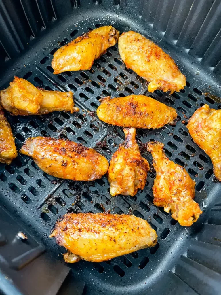 How Long to Air Fry Frozen Chicken Wings at 400? 3